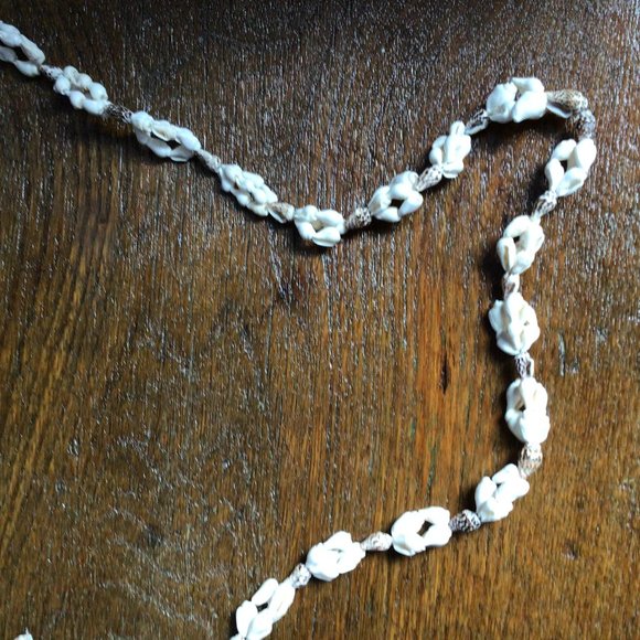 Vintage shell necklace - Picture 7 of 9